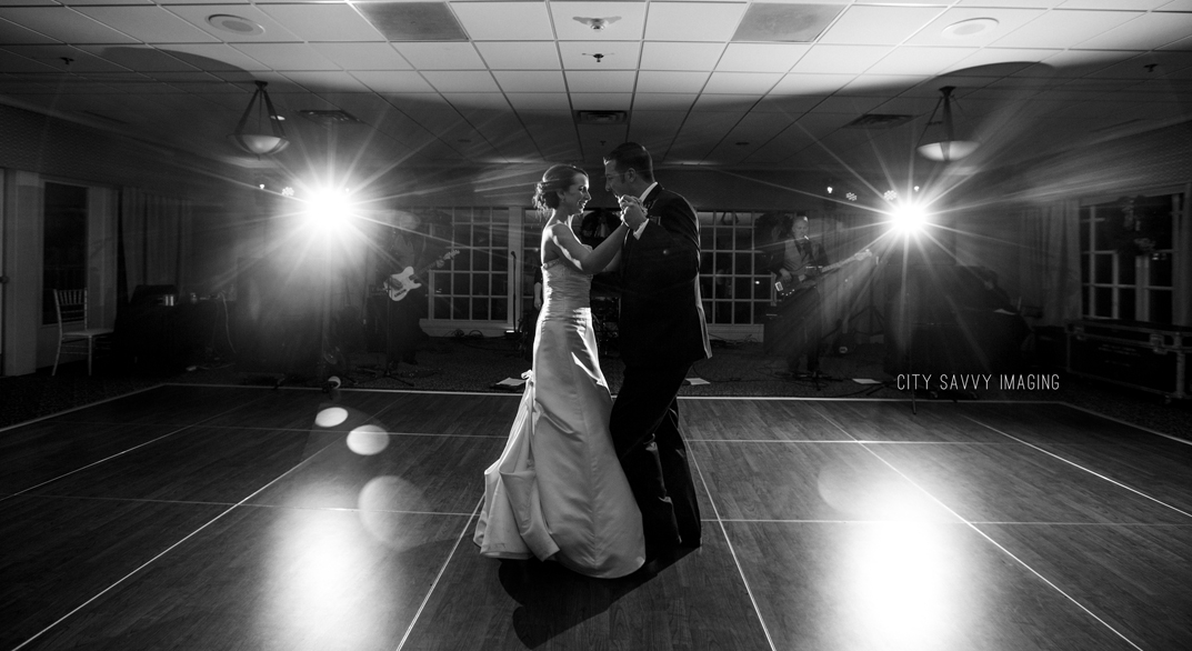 Mark Jessica S Naperville Country Club Wedding City Savvy