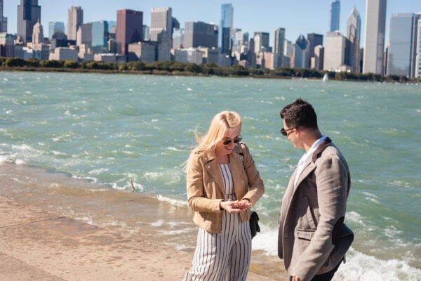 man proposes to girlfriend at adler planetarium chicago